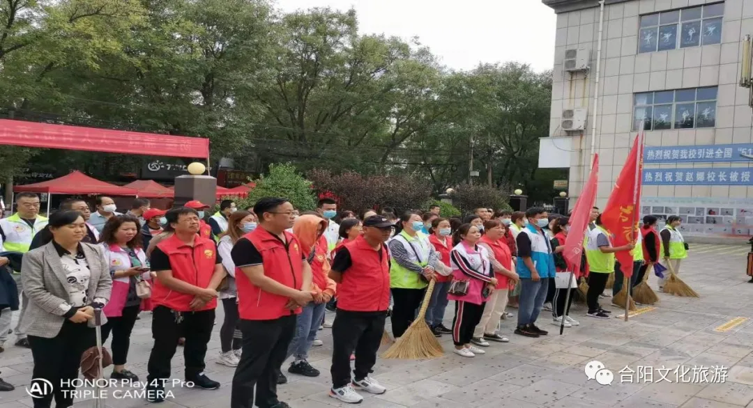 大聚合強黨建 “五色花”志愿者在行動 —泰山社區(qū)輪值主席合陽縣劇院支部“雙創(chuàng)”活動