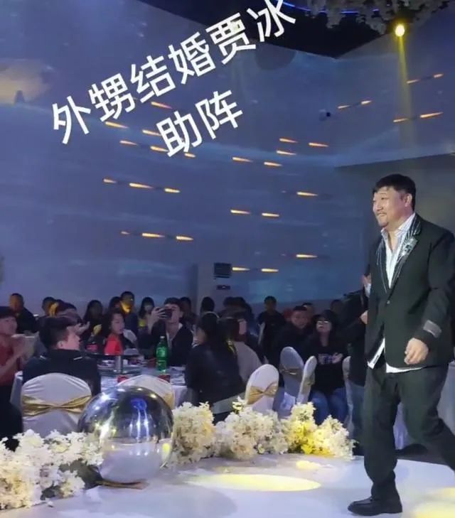 不合时宜乱穿衣，明星“瞎操作”真的不可有