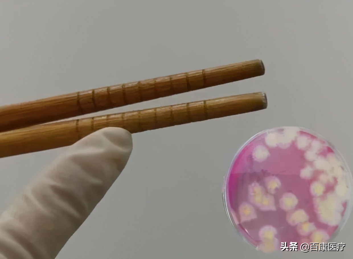 开水烫餐具能消毒吗？一项860双筷子的实验说出了真相
