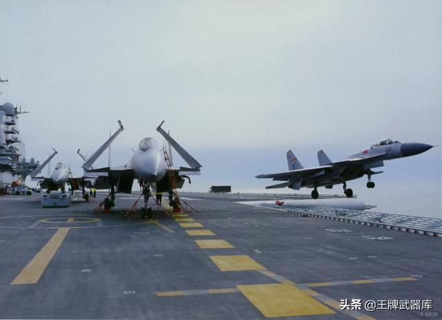 作為中國艦載機(jī)主力殲-15，屬于世界先進(jìn)艦載機(jī)嗎？戰(zhàn)力有多強(qiáng)？