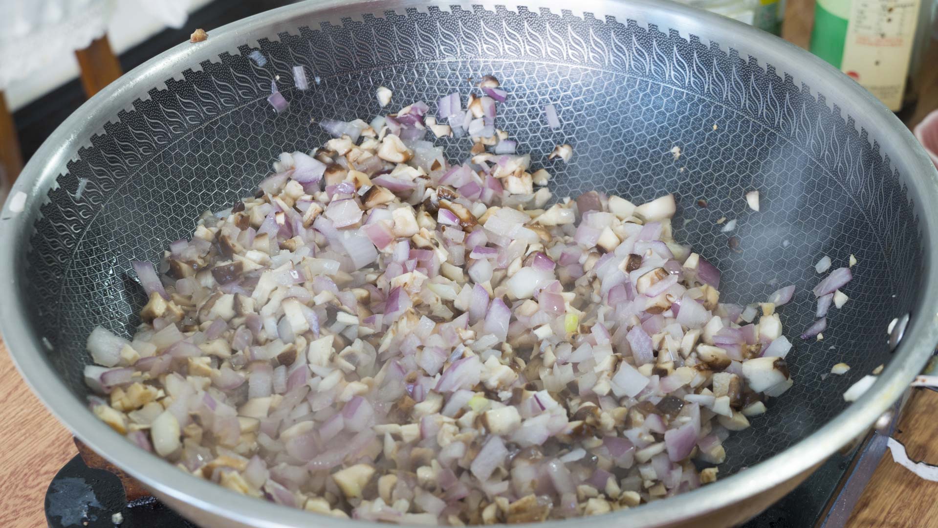 自製糯米腸家庭做法，鹹香軟糯沒有添加劑，食材做法都簡單，解饞