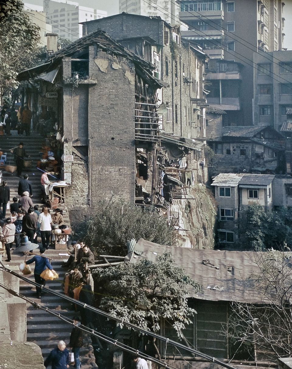 老重庆的回忆：连接和平路与中兴路，“成分复杂”的上回水沟