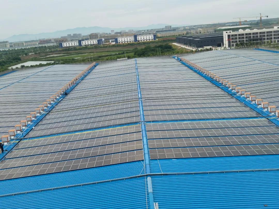 高大廠房通風降溫為什么使用潤東方環保空調？原來是因為這些