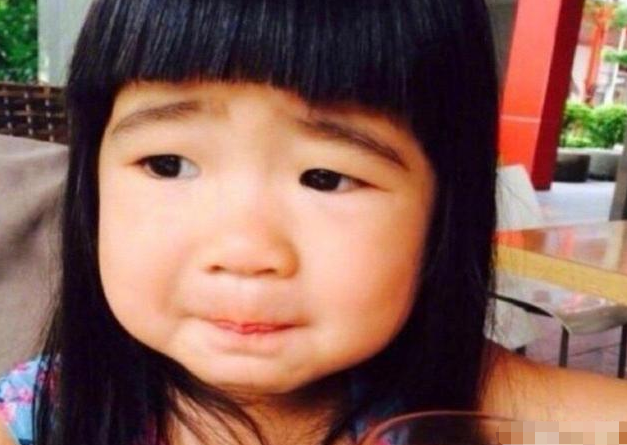 曹格為10歲女兒慶生，“開掛式顏值”太吸睛，網友：最美星二代