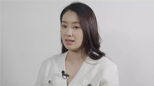 《你好，李焕英》幕后：沈腾只拍了7天，贾玲带宠物狗“亮相”