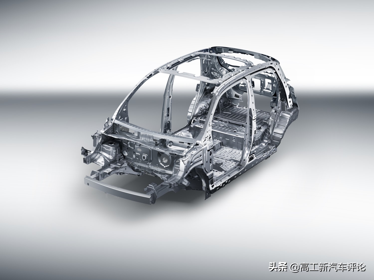 零跑T03只要6.58万元起，高续航高智能的纯电小车