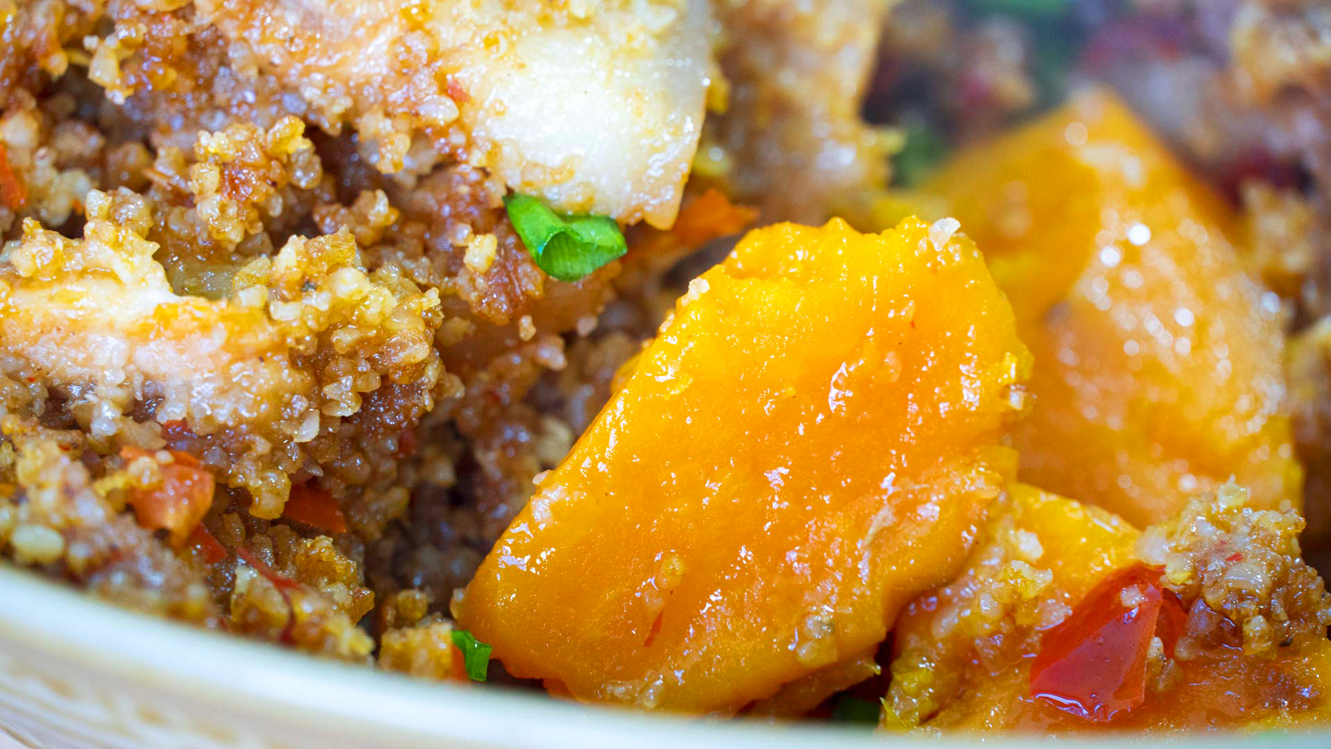 五花肉老做法，上鍋蒸一蒸就出鍋，一層比一層香，好吃不膩口