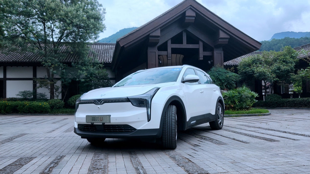 山城试驾哪吒U 动力够强才能后浪不止