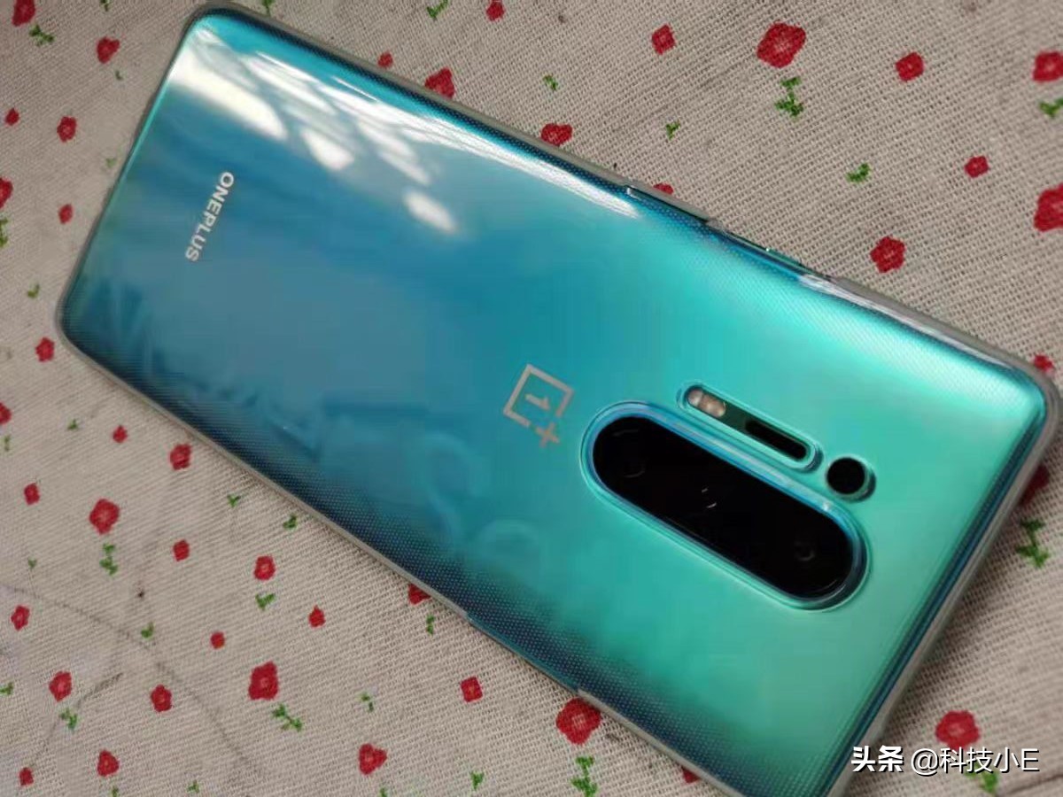 刘作虎清仓，2K屏+120Hz高刷，骁龙865旗舰机直降千