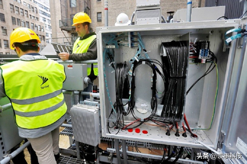 小米比华为厉害？小米2个月告赢美国，华为2年连