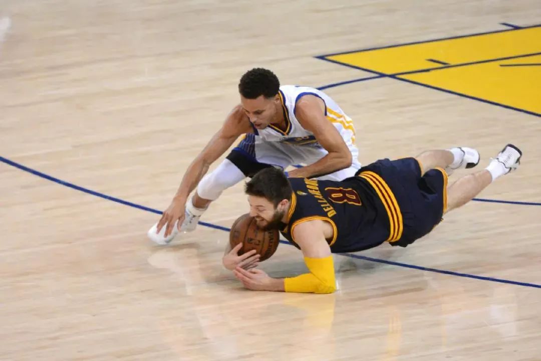 再见了，NBA！他才30岁啊，他可是詹姆斯的超级英雄