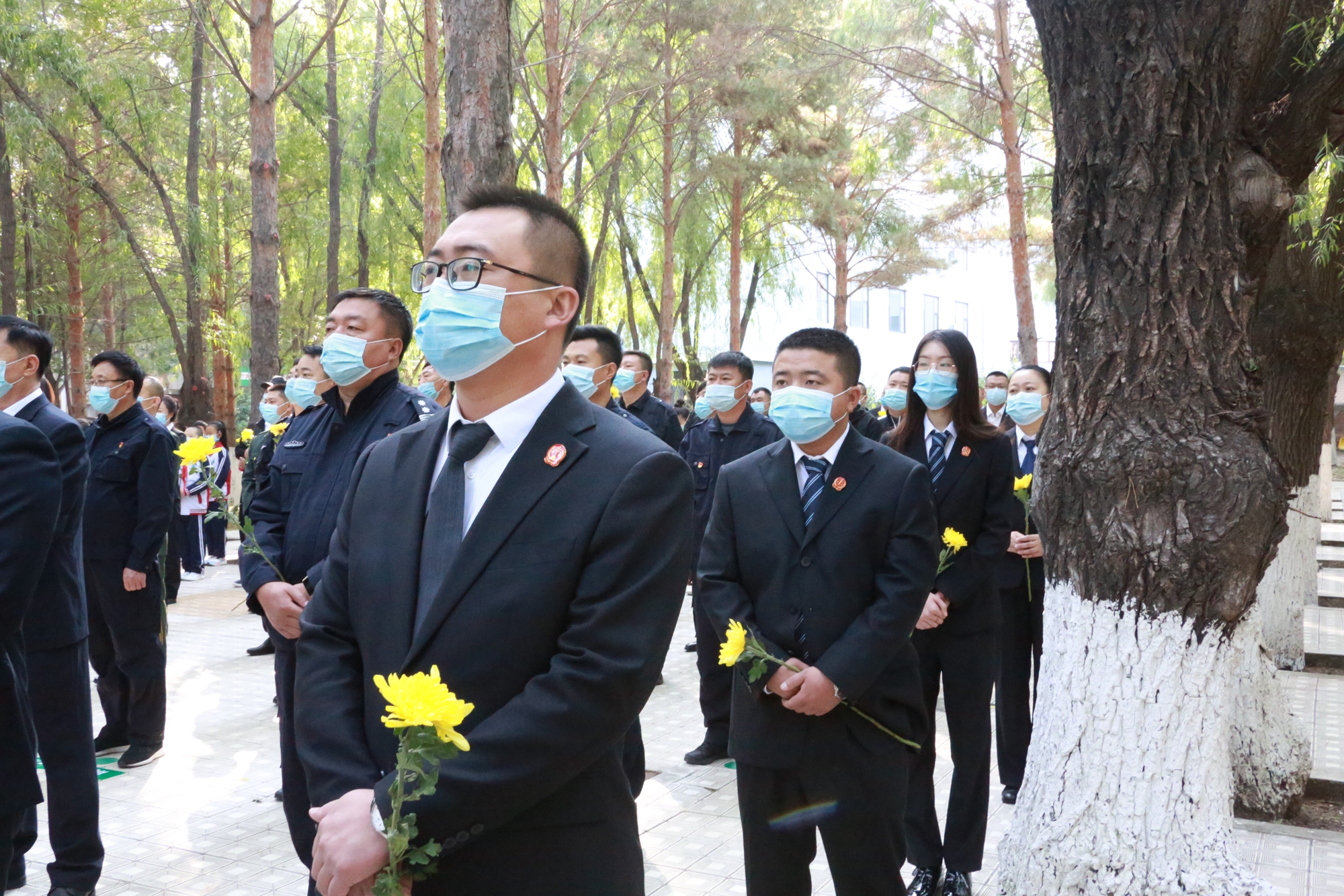 缅怀先烈，砥砺奋进，镇赉法院开展烈士纪念日公祭活动