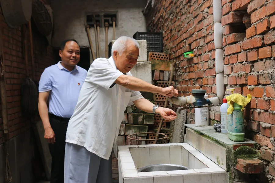 江北街道办：一泓清水送农家