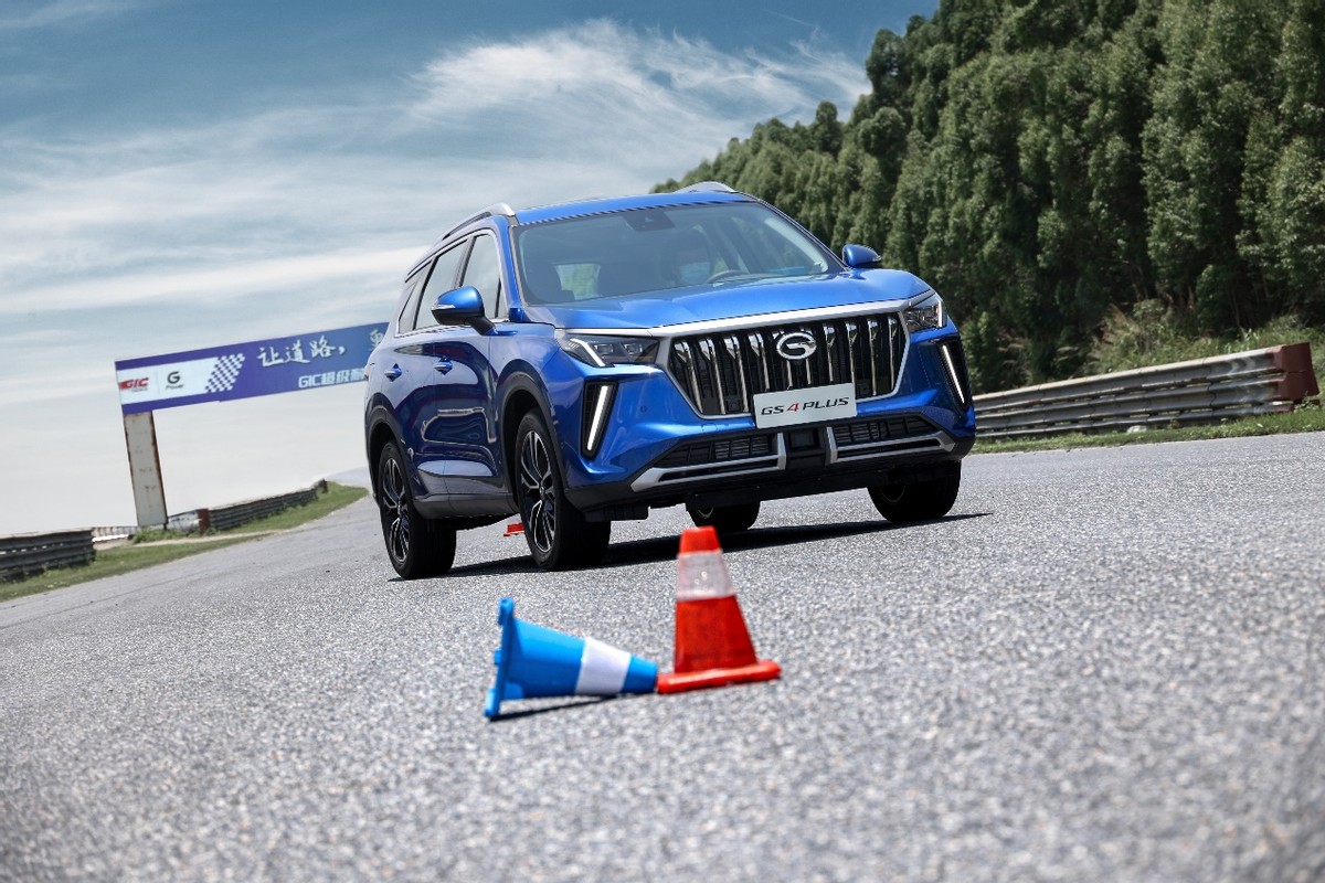 百公里加速7.5秒！傳祺GS4 PLUS不愧是超強動控SUV