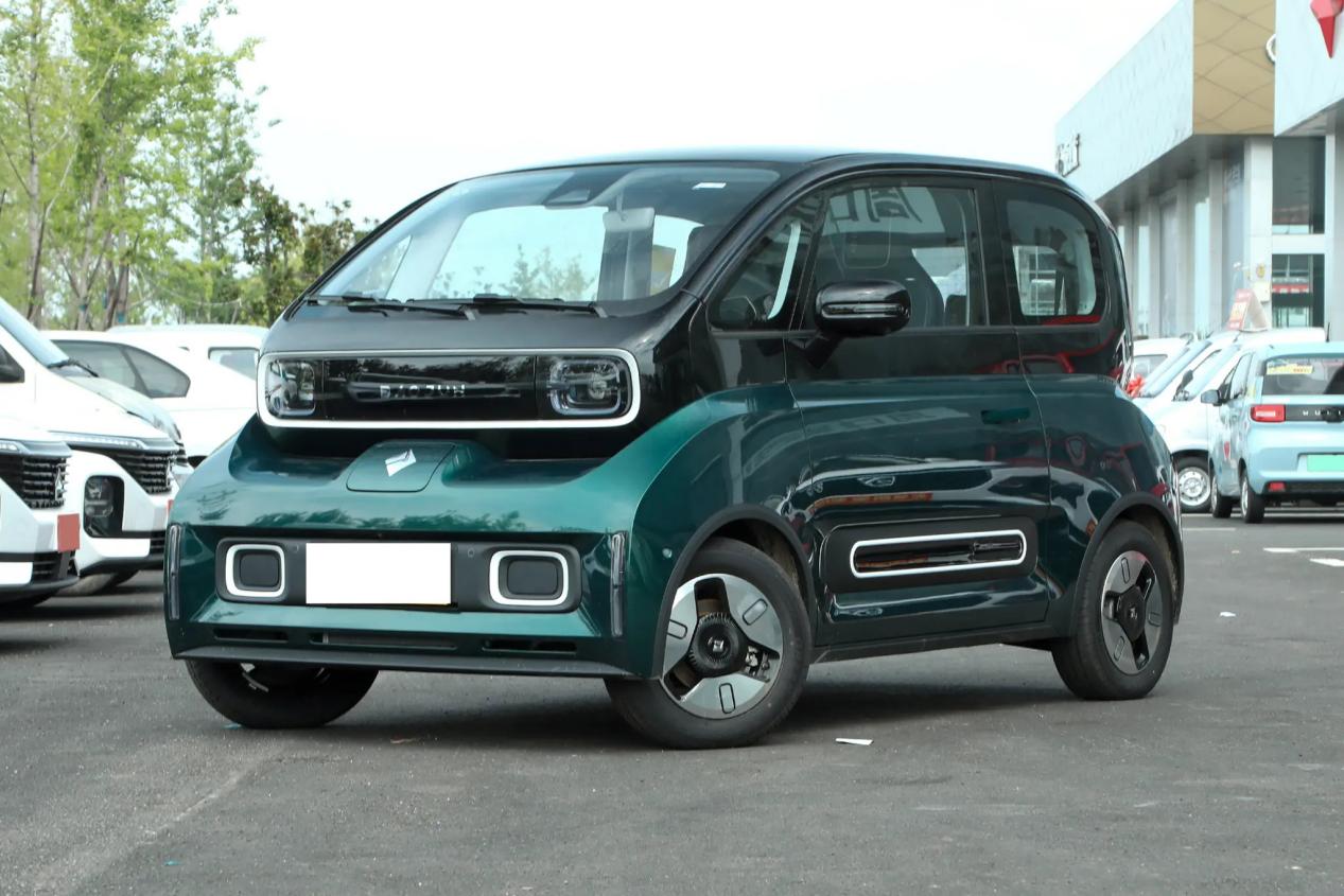 个性十足的宝骏KiWi EV，续航305KM，仅一周订单就超3000台