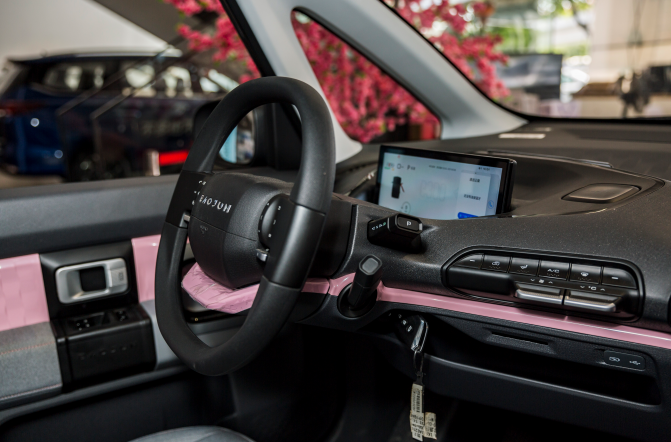 后来者居上，E300拥有的品质，竟然连Model 3都给不了