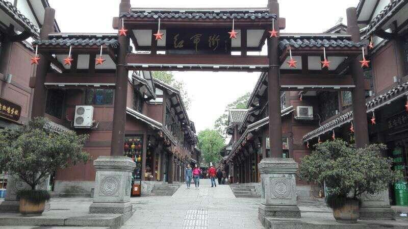 工农红军巧施\"诈城\"把戏，不费一枪一弹