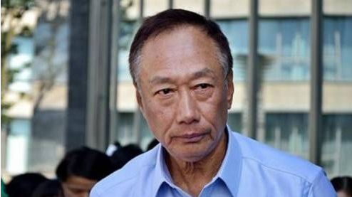 曾是台湾一代首富，在大陆投资数千亿，并买下15万亩土地赠与国家