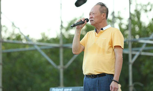 不负债，也不上市，财富390亿的他，却有“飞天