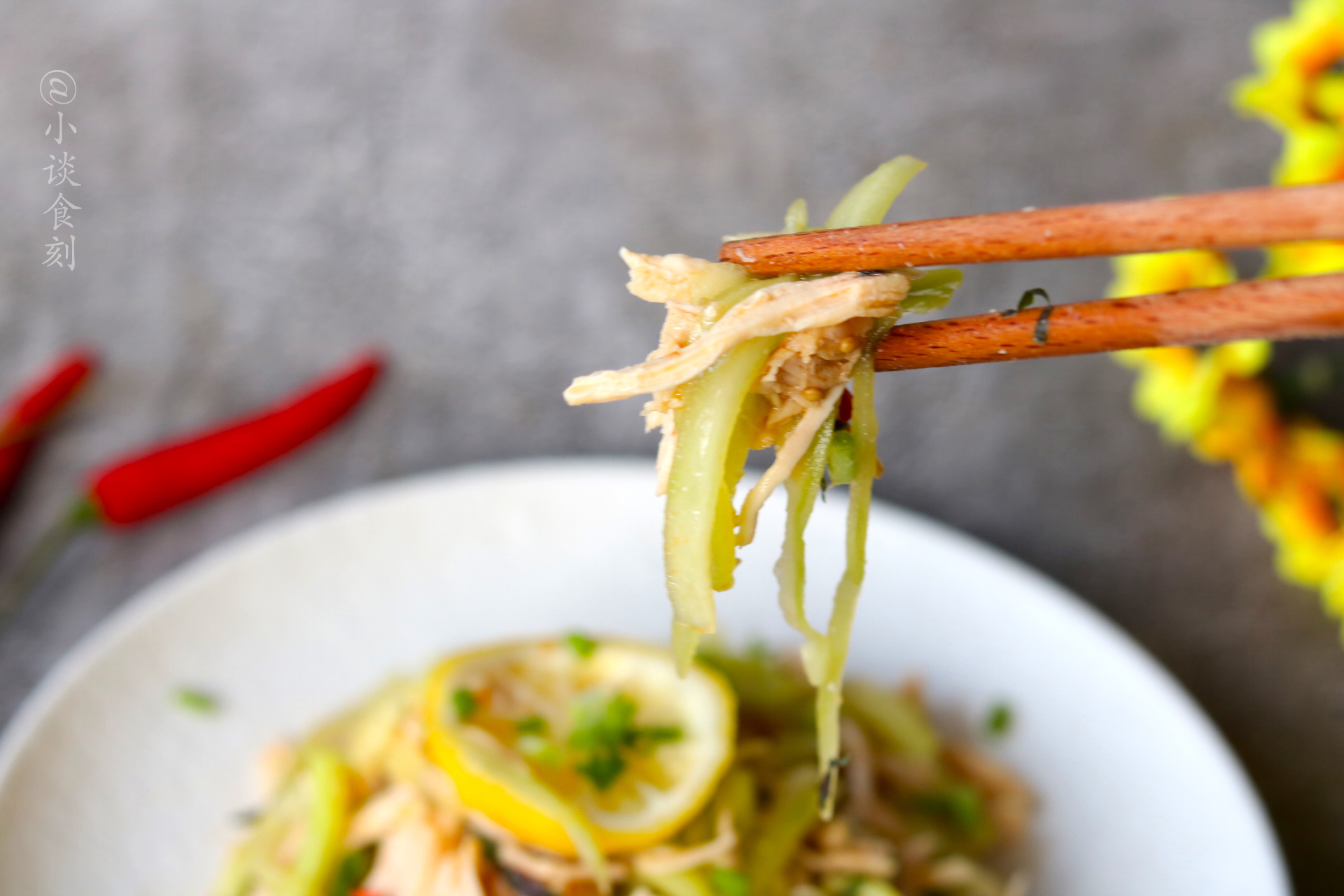 三伏天，教你鸡肉新做法，蛋白质丰富，5块钱做一盘，天热要多吃