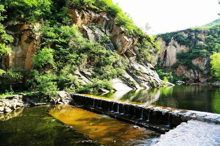 北京周边的神堂峪风景区，不仅有山有水，地理位置还十分便利