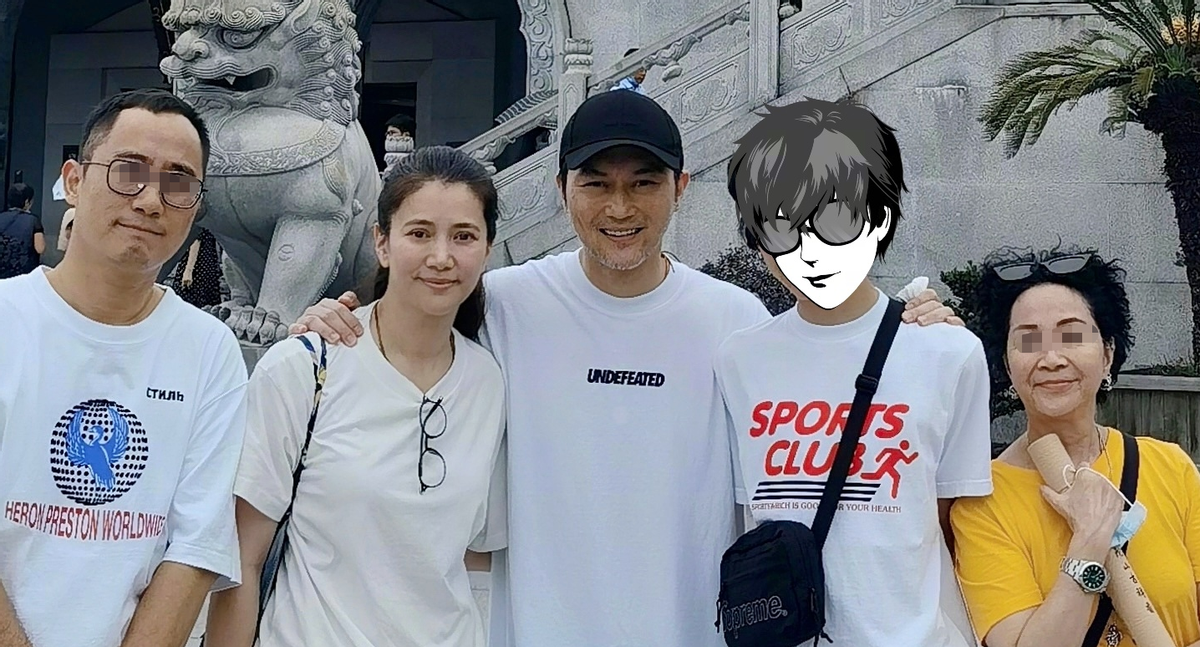 张智霖携家人游普陀山！14岁儿子身高超爸爸，眉眼酷似年轻袁咏仪