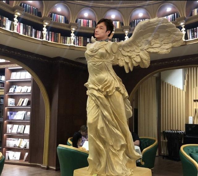 费曼骂吴镇宇丑遭贴吧拉黑，吴镇宇称干得好，被调侃“父慈子孝”