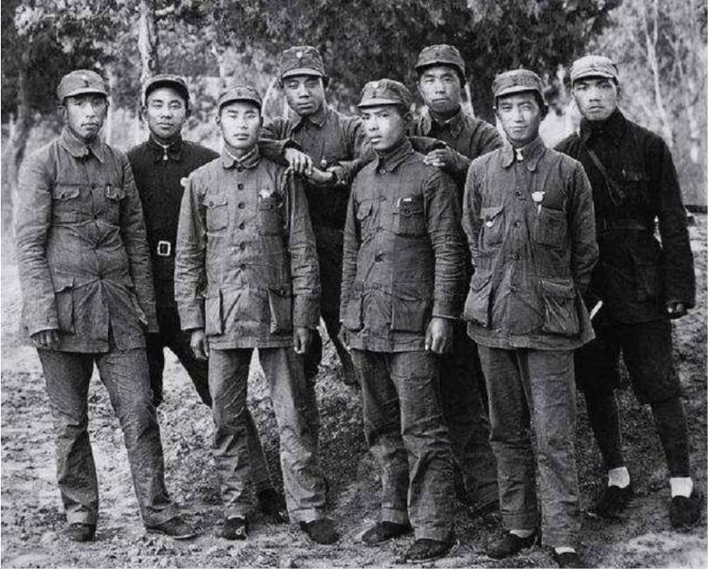 1958年一老红军闯中南海被拦，用纸条写下外号后，毛主席亲自接见