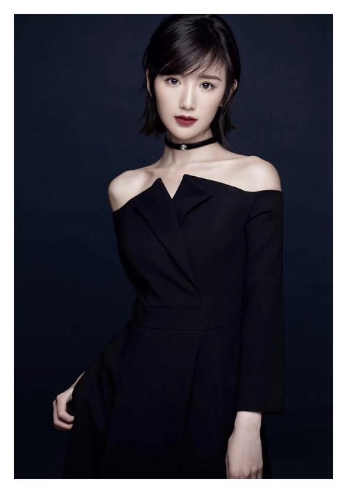 五大女神柔韧度大比拼！关晓婷虞书欣一字马太强！杨超越表情痛苦