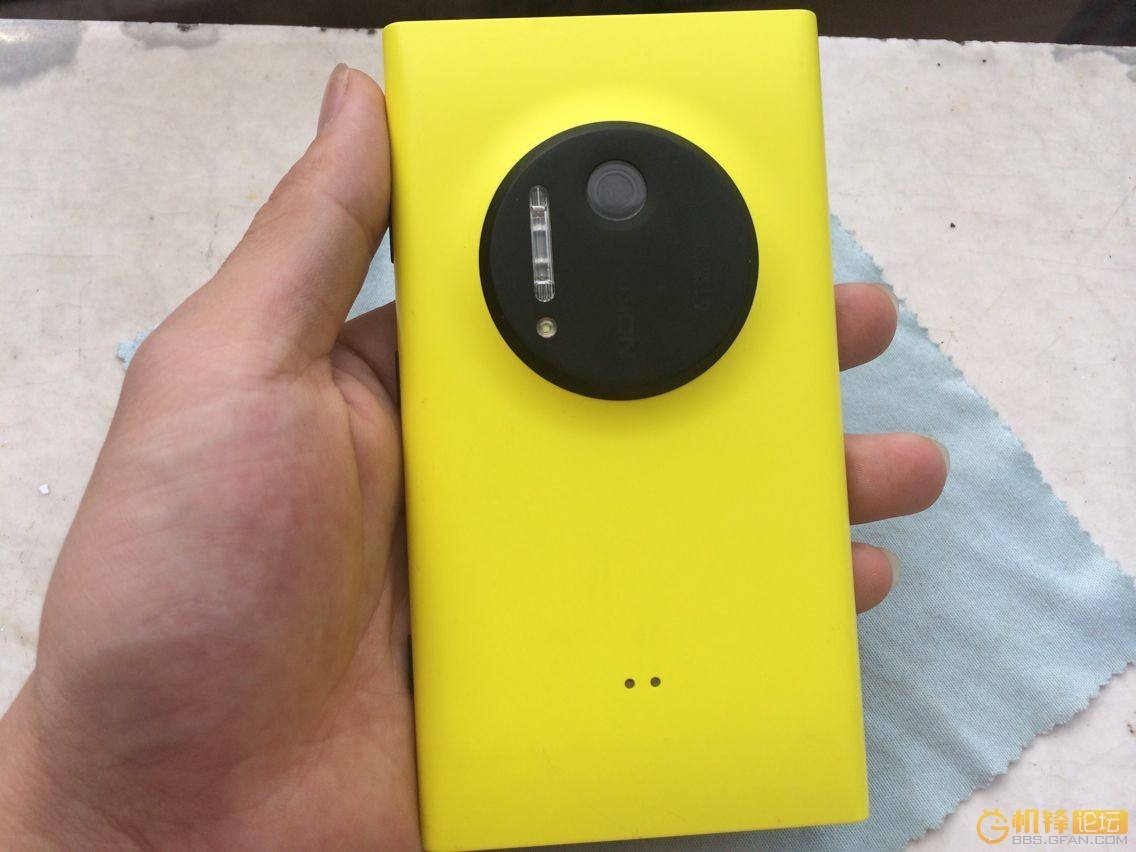 “奥利奥”崛起之年，Lumia 1020：我是谁