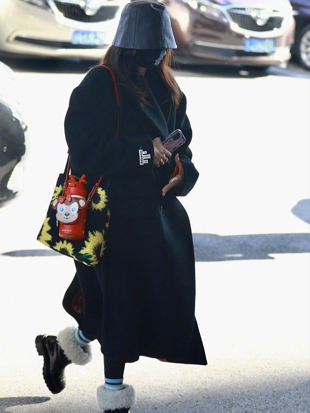 CCTV spring is late first couplet platoon: Li Yifeng, wang Yibo, jiang Shu shadow, 1000 royal seal, hot cling to show a body in succession