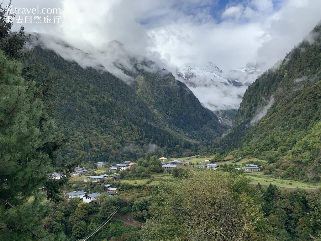 雨崩秘境 – 尼农大峡谷徒步穿越