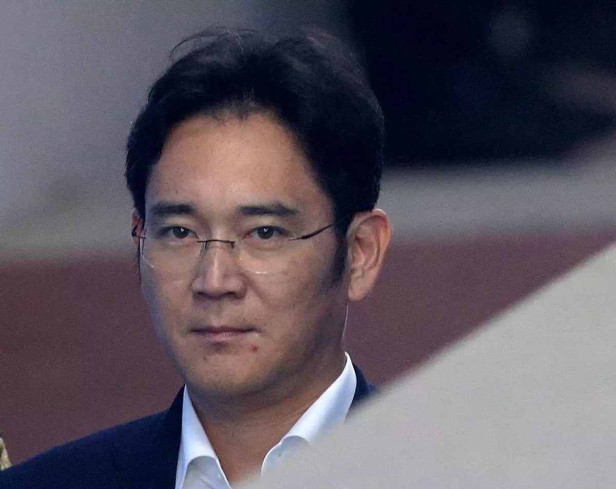为国造芯片，为国买疫苗！三星掌门人李在镕破格获假释，13日出狱