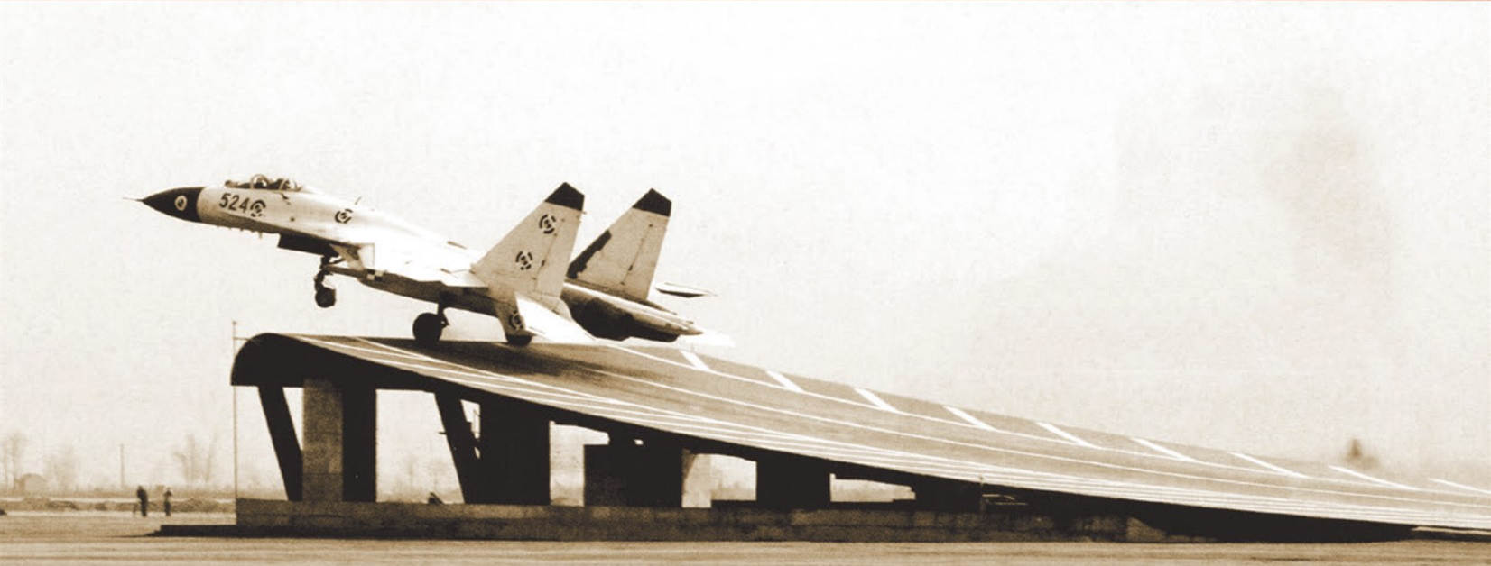 �ӿ����𵽹�Ŀ�࿴�������������е��й�����ĸ������Ա