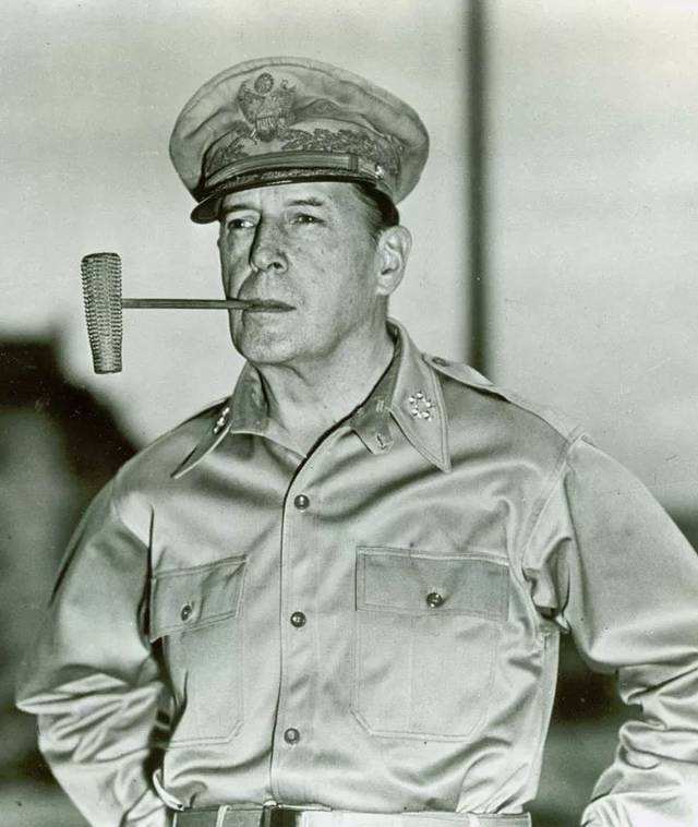 朝鲜战场，美军3年有3个总司令，他们不懂临阵换