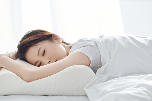 心理學：這六種睡覺姿勢，暴露了你的內在性格和想法