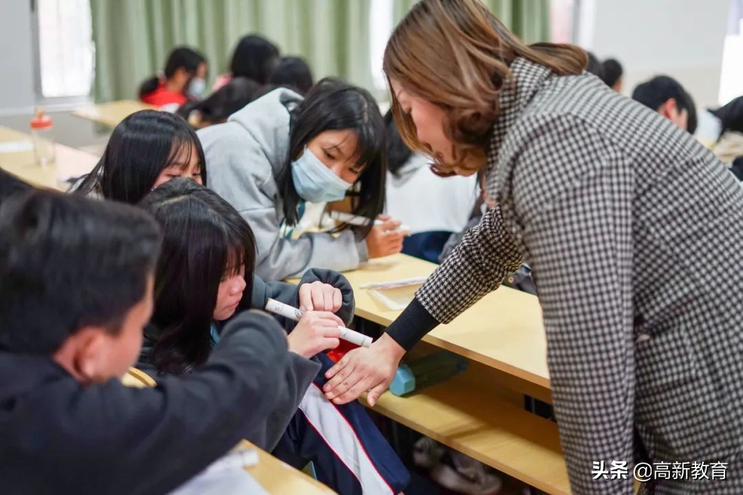 高新医药｜省中医院老师来授课，学生的反应让人意外