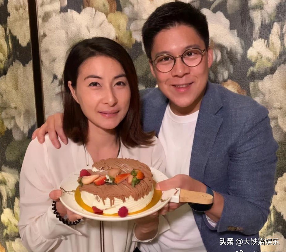 嫁人后越来越漂亮的5位女星，真正的恩爱，是装不出来的，很现实