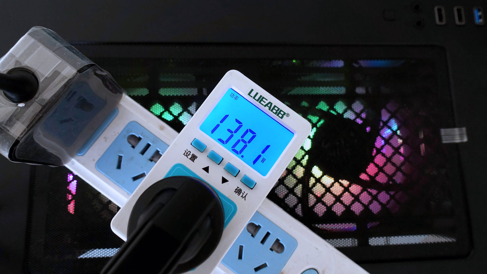 骨伽GEX 850W：风扇智能转停，电压稳定