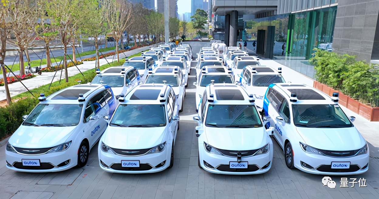 AutoX“真無(wú)人”車隊(duì)駛上繁忙街頭，中國(guó)正式進(jìn)無(wú)人駕駛時(shí)代