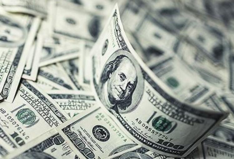 美国印钞19万亿，伊朗正式用人民币取代美元后，