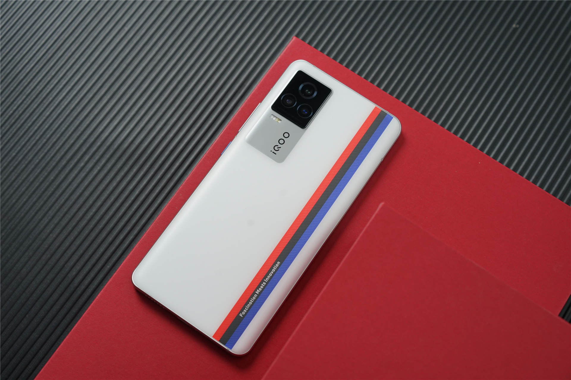 新一代性能铁三角加持下的iqoo7传奇版体验