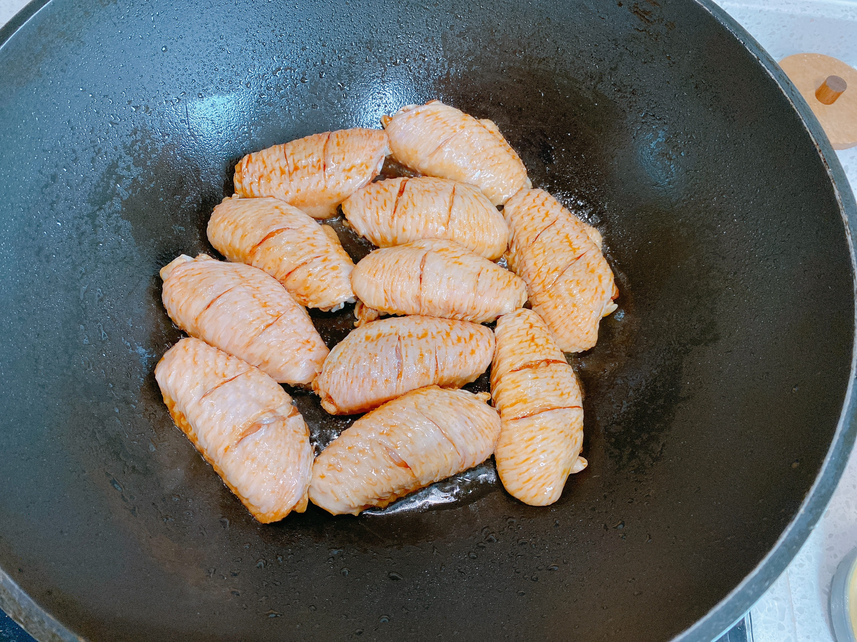 高考將至，做一道蜜汁雞翅，好吃到吮手指，祝各位學子展翅高飛