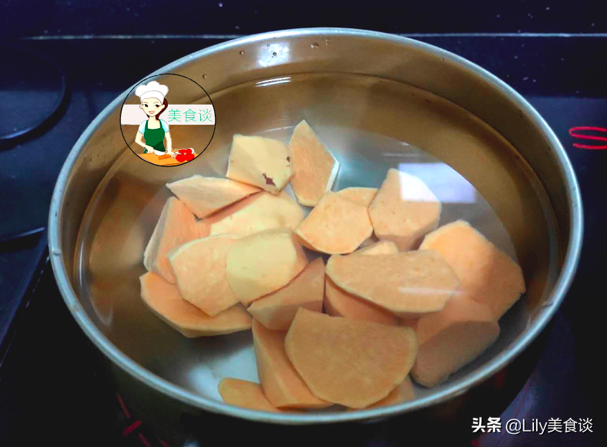 秋天，這道芥菜番薯鹹肉湯，我隔三差五做一次，簡單營養家人愛喝