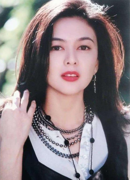 《陀枪师姐2021》被一群中年大叔大婶油腻到，港