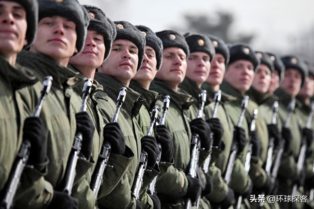 美英要和俄罗斯硬碰硬，瑞典专家：北约一盘散沙俄军胜算几率大