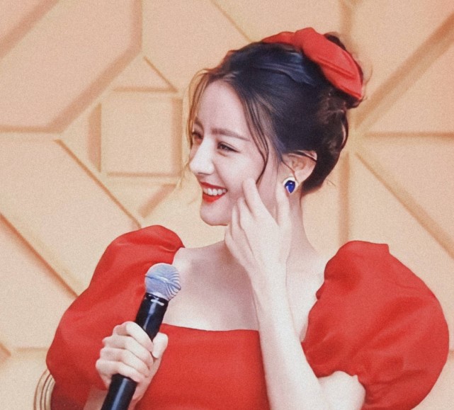 Dilireba Song Xiaobao, this color of skin is poor, too fierce