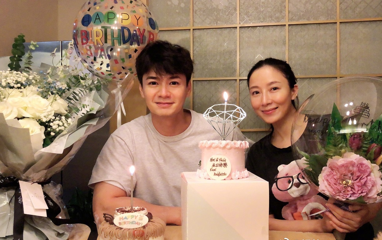 杨怡晒41岁生日照，与罗仲谦共同庆生，夫妻俩生日只差两天