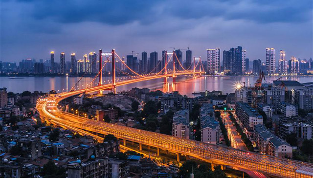 �й����ñ�ȫ������Ľ�ˣ�����Ӧ�Գɷ�ˮ�룬���в����������С