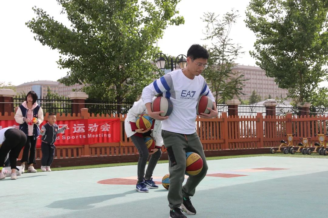 英迪国际幼儿园“大手拉小手 欢乐总动员”春季亲子运动会圆满结束